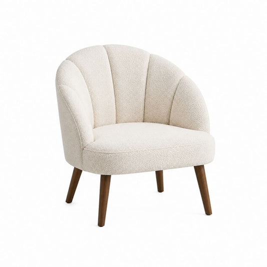Fauteuil coque crème en polyester bouclette avec pieds en bois 78 x 75 x 76 cm